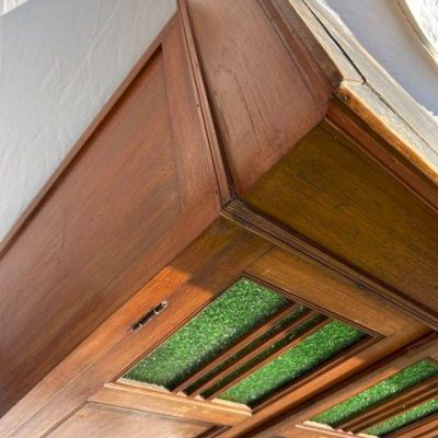 HC-006 — Chinese Green-Glass Display Cabinet (view 9)
