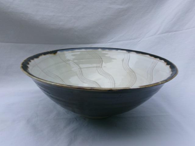 HC-019 — Brown-and-White Handmade Ceramic Bowl