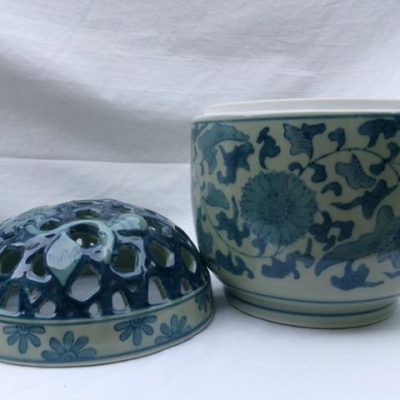 HC-026 — Chinese Blue-and-White Pierced Ceramic Potpourri Vessel (view 3)