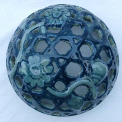 HC-026 — Chinese Blue-and-White Pierced Ceramic Potpourri Vessel (view 17)